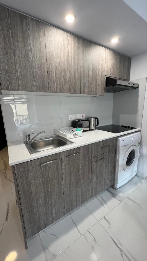 Elena Court Appartement *